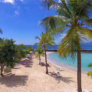 4* Hotel Mahogany &